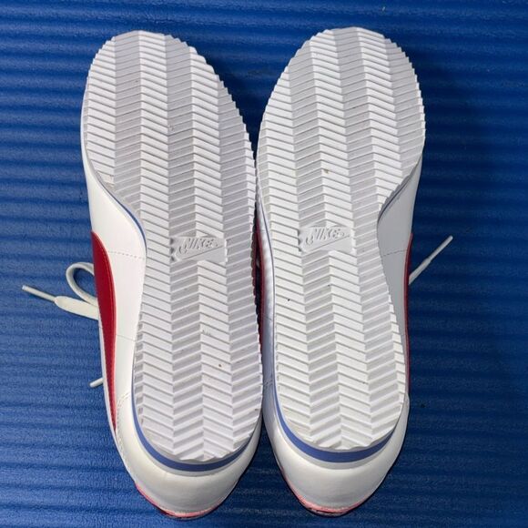 Size 10.5- Women’s Nike Cortez Shoes Classic Forrest Gump White Red 807471-103 - Picture 8 of 8